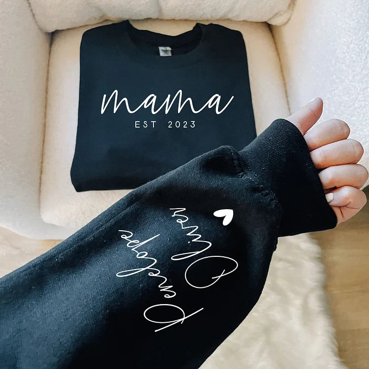 Minimalistisches Mama Sweatshirt mit Datum und Kindernamen