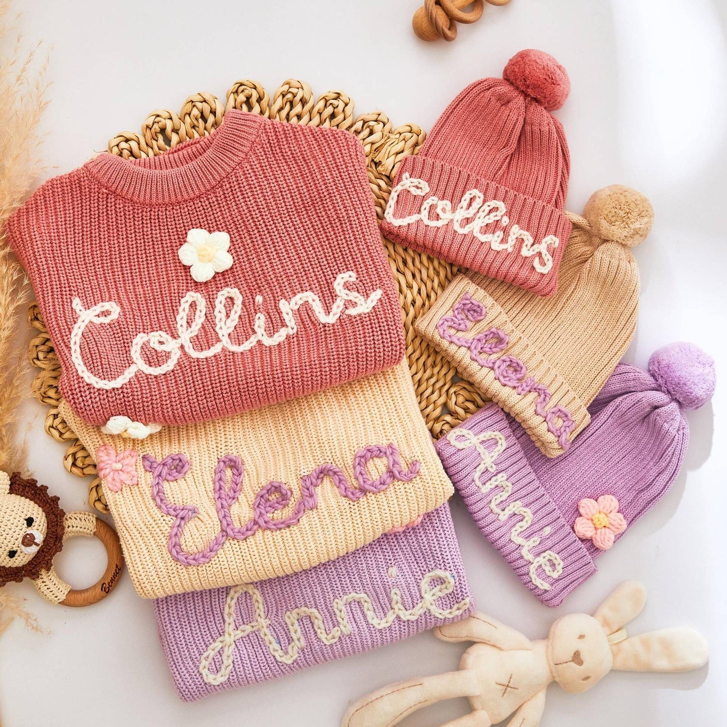 Babykleidung mit Namen – Süßer gestickter Pullover für die Kleinsten
