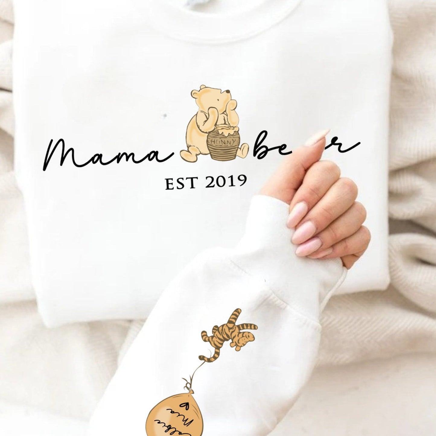 Custom Mama Bear Hoodie - Personalisiertes Geschenk für Mama zum Muttertag