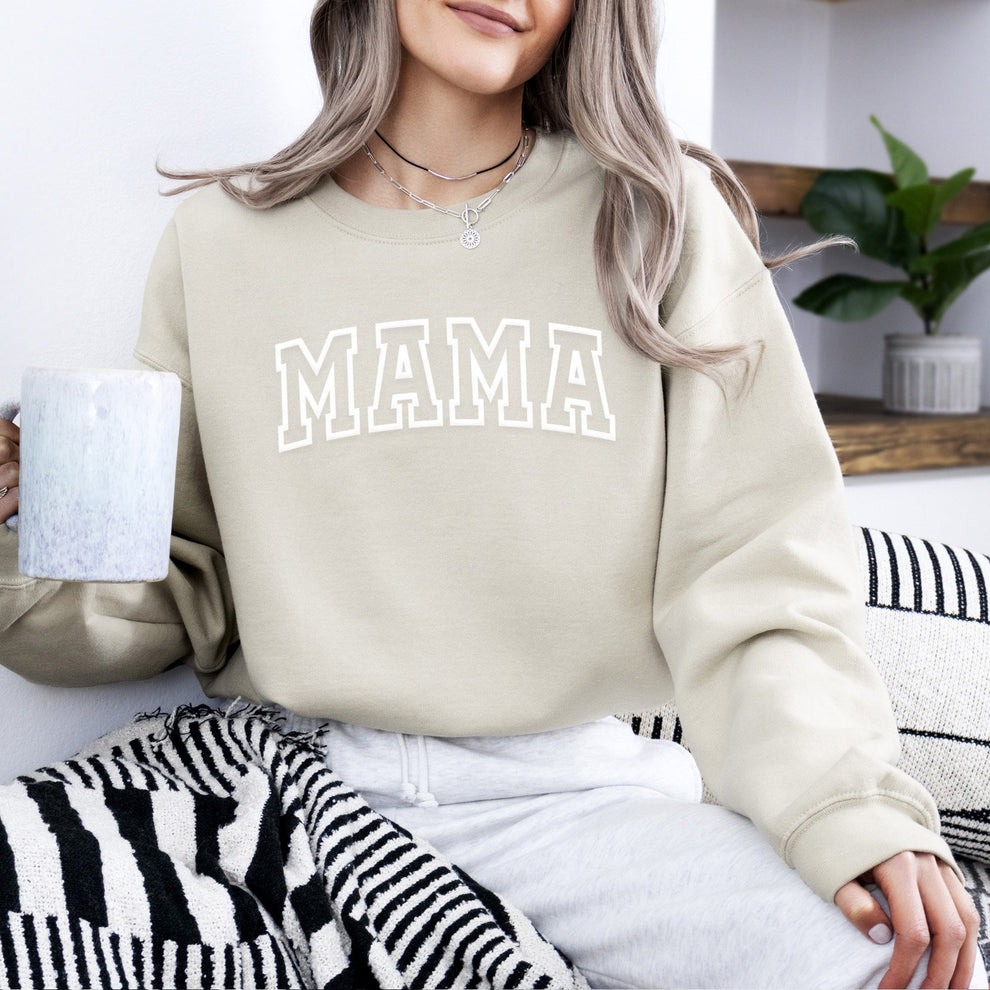 Mama Andenken Sweatshirt mit Puff-Schriftzug, personalisierte Kindernamen auf dem Ärmel, Mama Pullover, Geschenk für neue Mama, Schwarz