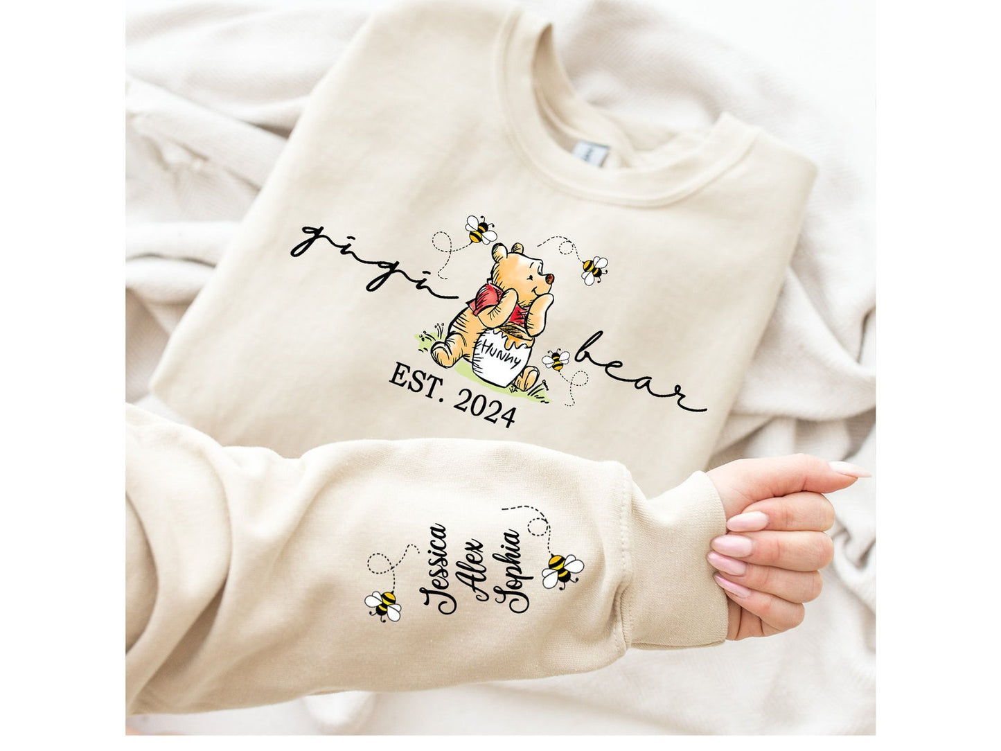 Custom Mama Bear Sweatshirt mit Kindernamen auf dem Ärmel - Perfektes Geschenk zum Muttertag