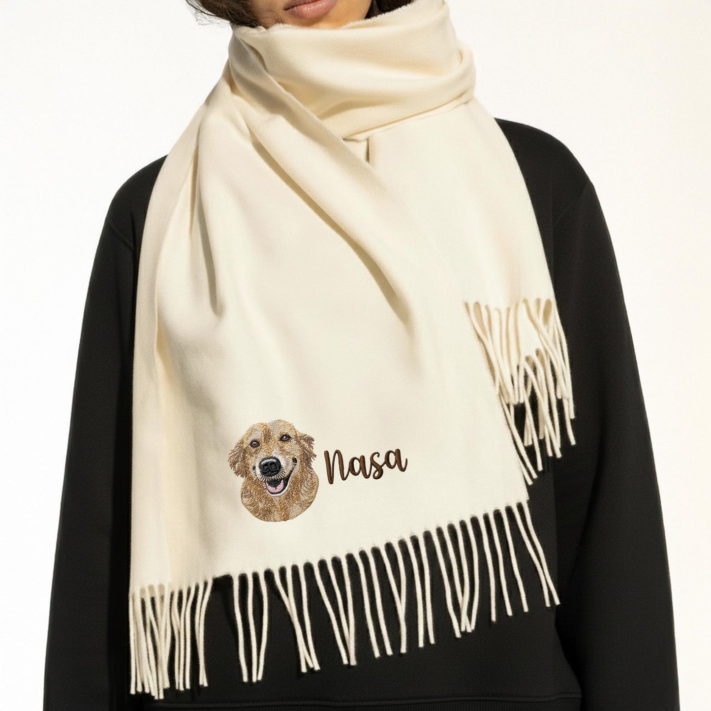 Weihnachtsschal mit besticktem Hundegesicht – Individuell & exklusiv für Haustierliebhaber