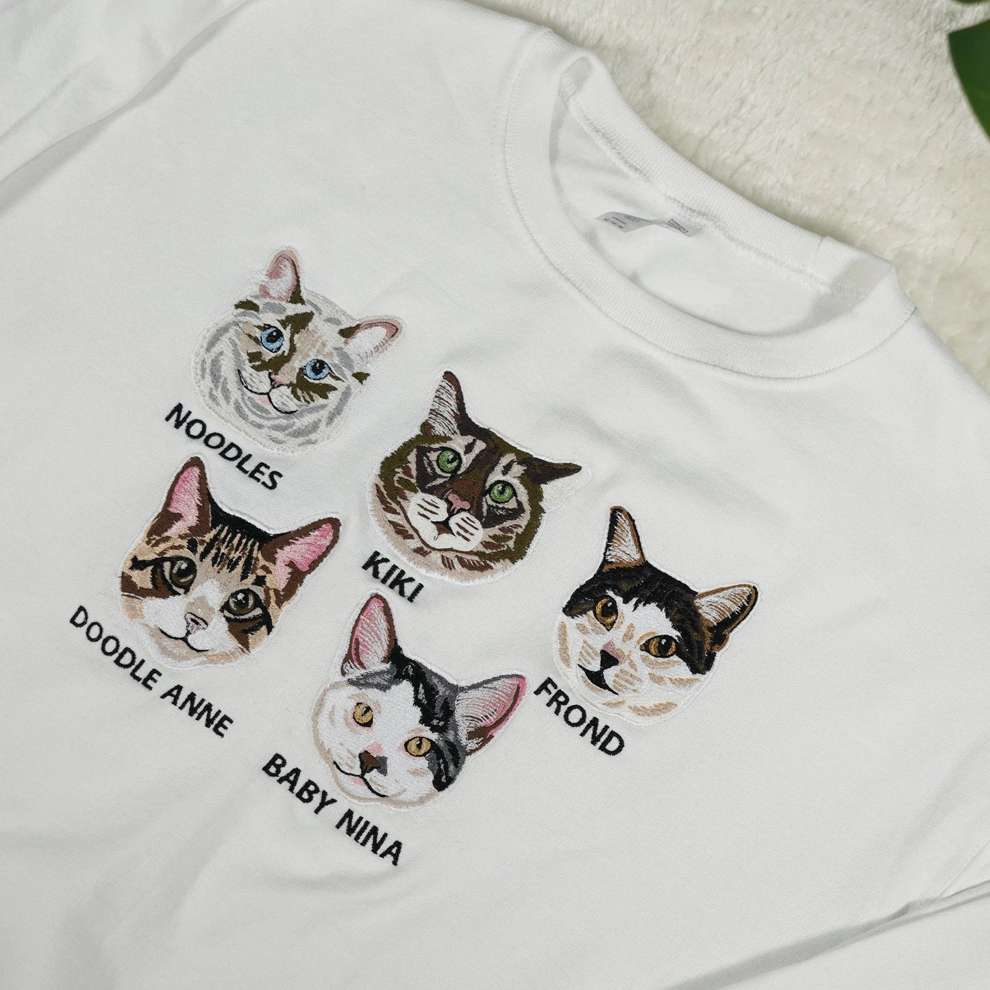 Personalisierte Geschenke Hund Maßgeschneidertes Sweatshirt mit individueller Haustier-Stickerei