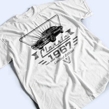 Personalisiertes klassisches T-Shirt mit individuellem Auto-Foto – ein einzigartiges Geschenk für Väter und Autoliebhaber