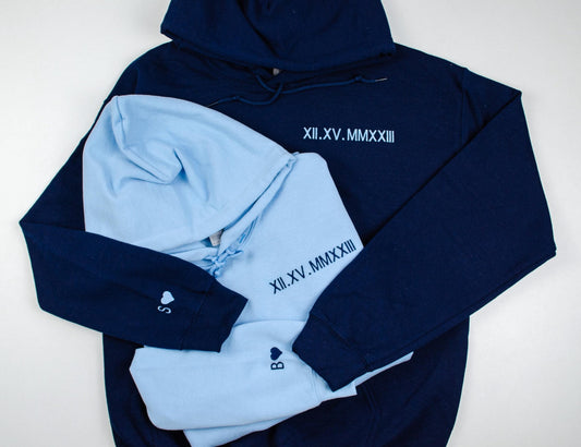 Hoodie mit römischen Zahlen | Bestickter Partner-Hoodie | Hoodie mit Initialen | Partner-Hoodie mit Datum | Jahrestagsgeschenk für ihn