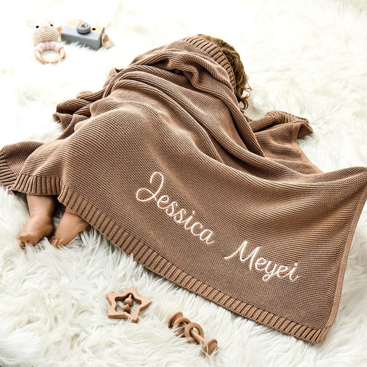 Personalisierte Babydecke, Bestickter Name, Kinderwagendecke, Geschenk für Neugeborene, Weicher, atmungsaktiver Baumwollstrick
