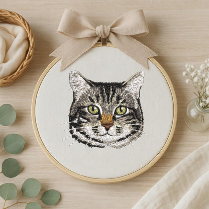 Individuelles Haustierporträt im Stickrahmen, Hundestickerei auf Leinwand, personalisiertes Haustiergeschenk, handgefertigt oder maschinell gestickt, Eichenrahmen-Dekoration