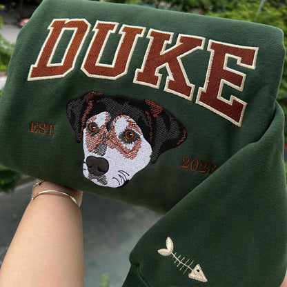 Individuell besticktes Sweatshirt mit Haustierporträt, Comfort Color bestickter College-Pullover mit Hundemotiv, individuell bestickter Hoodie mit Hundemotiv nach Foto