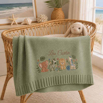 Personalisierte, bestickte Waldtier-Babydecke, Strickdecke mit individuellem Safaritiernamen, Dschungel-Babyparty-Geschenk, Erinnerungsstück fürs Kinderzimmer