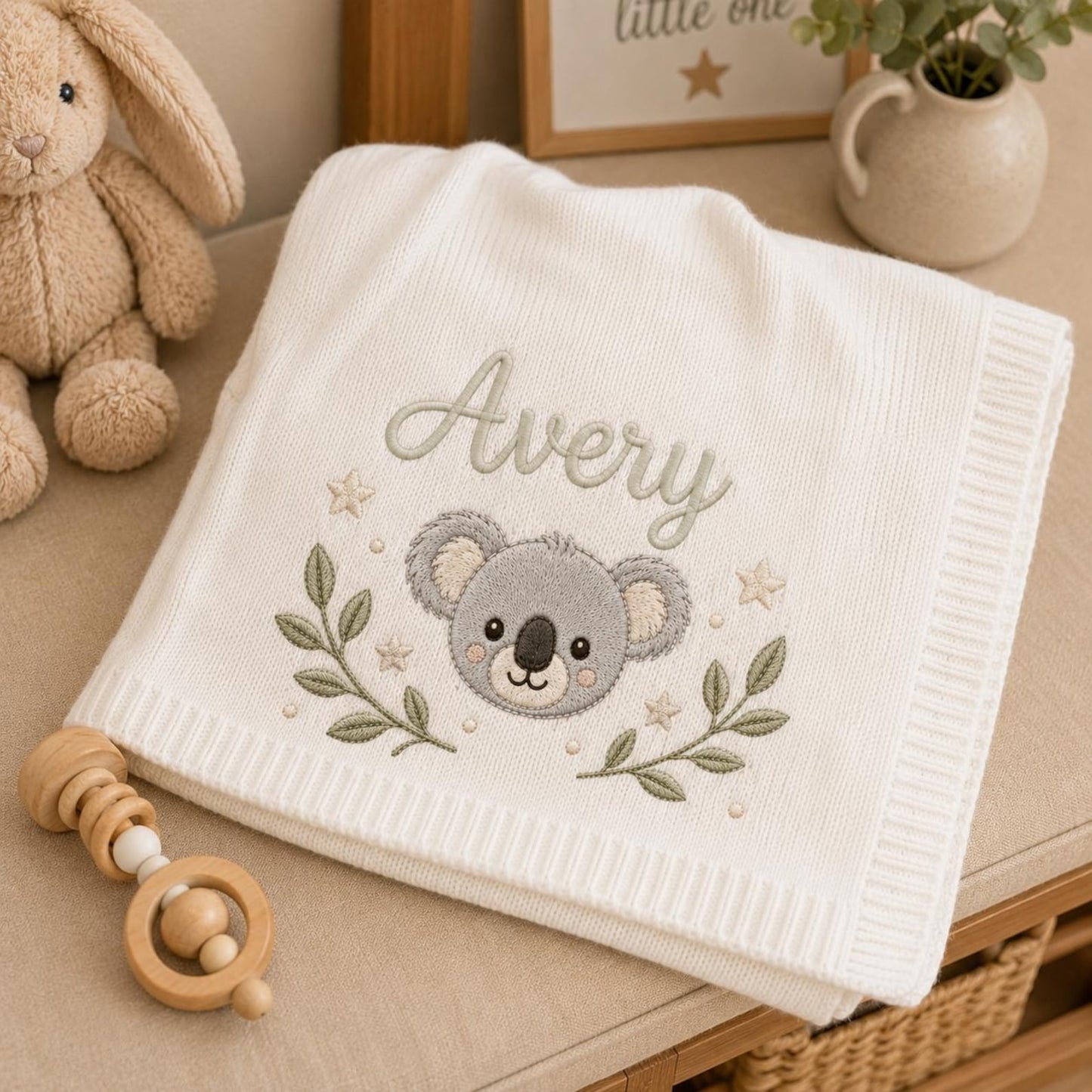 Personalisierte Koala-Babydecke, individuell gestricktes Erinnerungsgeschenk mit Namen zur Babyparty
