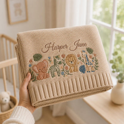 Personalisierte, bestickte Waldtier-Babydecke, Strickdecke mit individuellem Safaritiernamen, Dschungel-Babyparty-Geschenk, Erinnerungsstück fürs Kinderzimmer