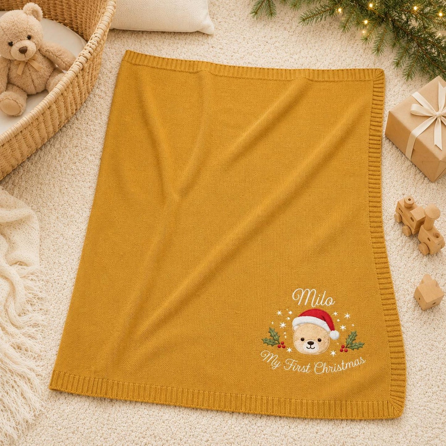Personalisierte Weihnachtsstrickdecke mit Teddybärstickerei und Namen