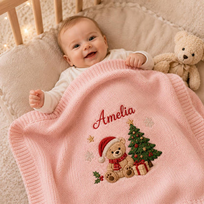 Personalisierte Weihnachtsstrickdecke, bestickte Festtagsdecke mit individuellem Namen, Teddybär-Erinnerungsstück