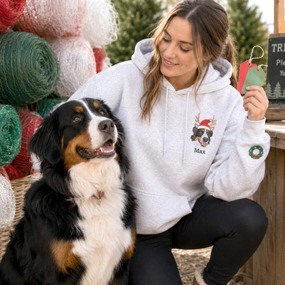 Bestickter Weihnachts-Hoodie mit individuellem Haustier-Porträt – personalisiertes Weihnachtsgeschenk für Hunde- oder Katzenbesitzer (mit Foto und Namen)