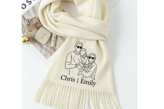 Individuell bestickter Schal aus Wolle – Dein Foto als liebevolle Stickerei