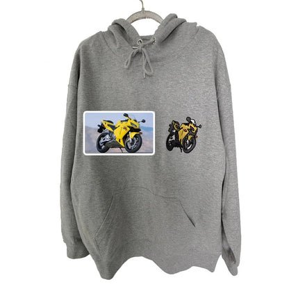 Besticktes Sweatshirt für Autofans – Individuelles Geschenk mit Ihrem Wunschmotiv