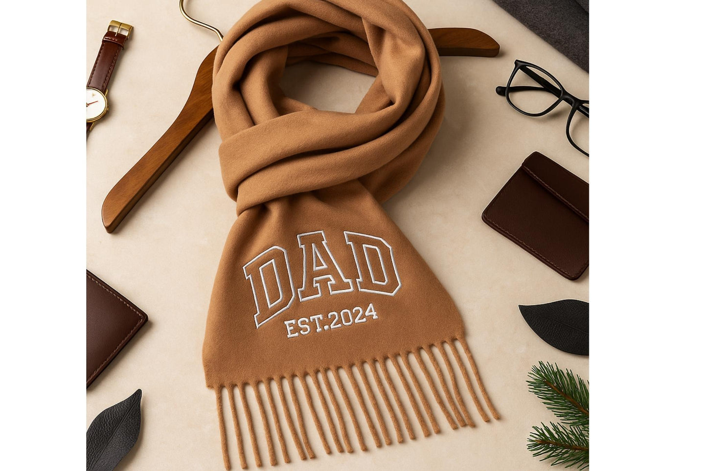 Wollschal mit Stickerei – Personalisierter Schal aus Wolle für sie & ihn