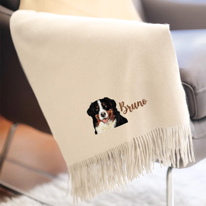 Weihnachtsschal mit besticktem Hunde­gesicht – Individuell & exklusiv für Haustierliebhaber