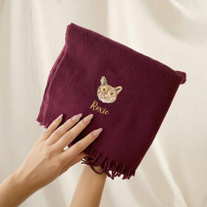 Personalisierter bestickter Hundeschal mit Weihnachts­motiv – Dein Foto auf luxuriösem Winter-Schal