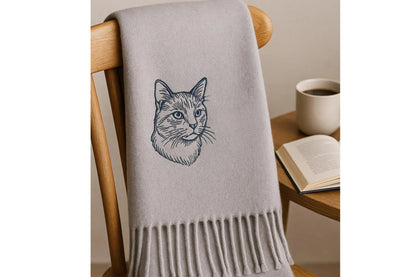 Lassen Sie Ihr Haustier besticken! Ein einzigartiger, personalisierter Schal ist das perfekte Geschenk.