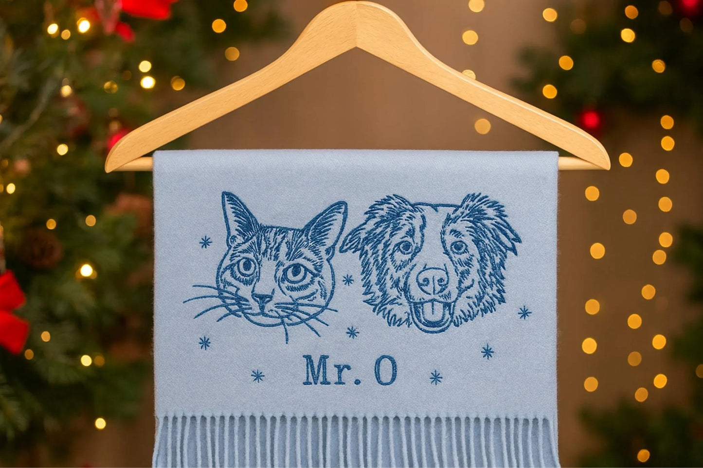 Personalisierter Wollschal mit Haustierporträt: Individuell bestickter Hund oder Katze