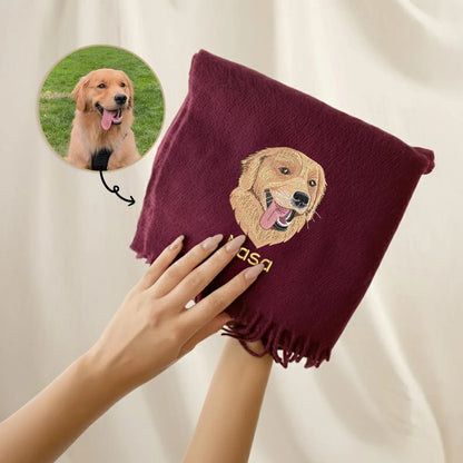 Bestickter Wollschal mit Hunde­porträt und Namen – Perfektes Weihnachtsgeschenk für Hundemamas