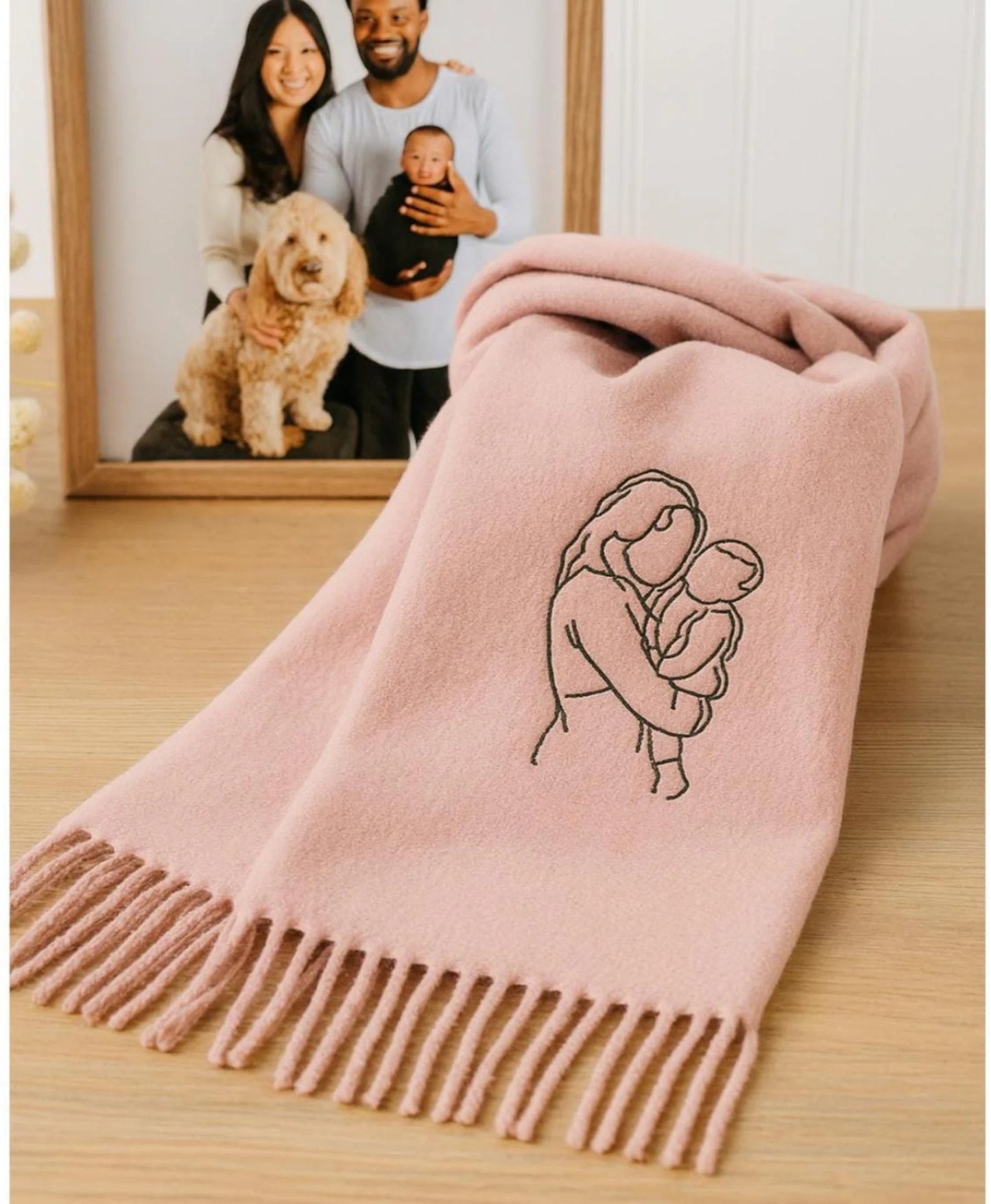 Wollschal mit Foto-Stickerei – Handgefertigtes Geschenk für Tierliebhaber & Familien