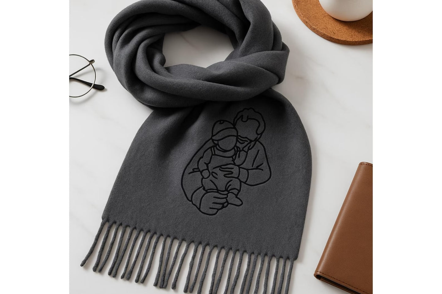 Bestickter Wollschal mit Porträt oder Haustiermotiv – Handgefertigt & individuell
